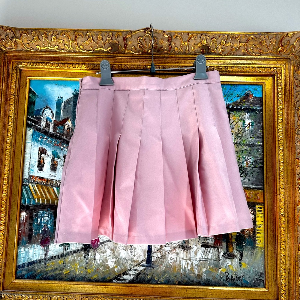 Pink Pleated shorts